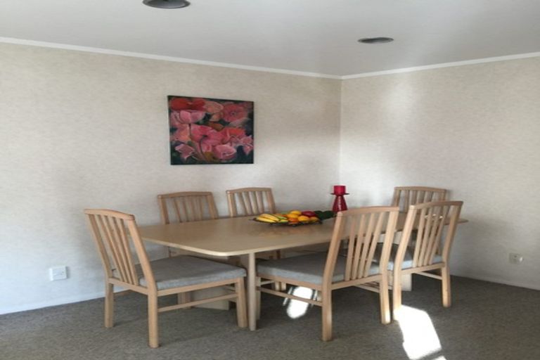 Photo of property in 1/16 Kindergarten Drive, Conifer Grove, Takanini, 2112