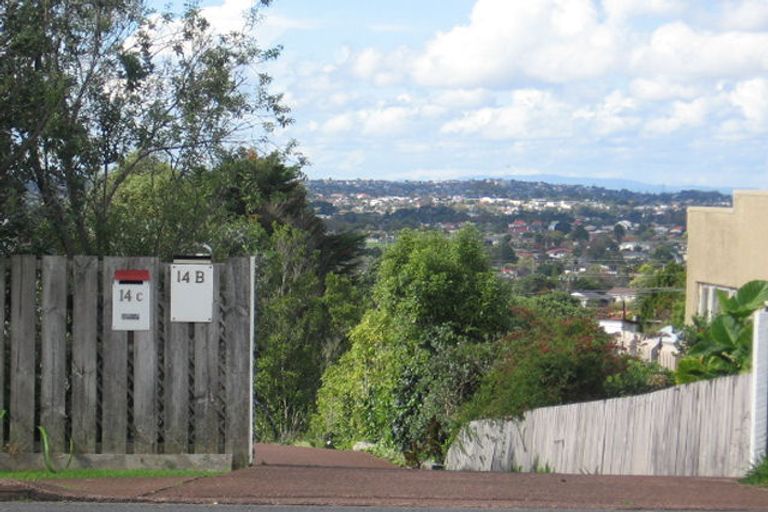 Photo of property in 2/14 Pleasant Road, Glen Eden, Auckland, 0602