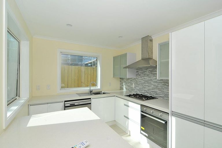 Photo of property in 10a Te Wharepouri Street, Berhampore, Wellington, 6023