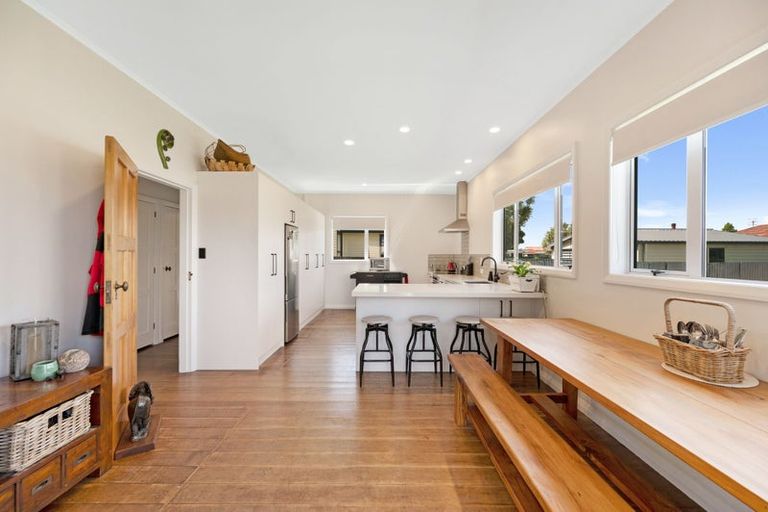 Photo of property in 44 Douglas Mclean Avenue, Marewa, Napier, 4110