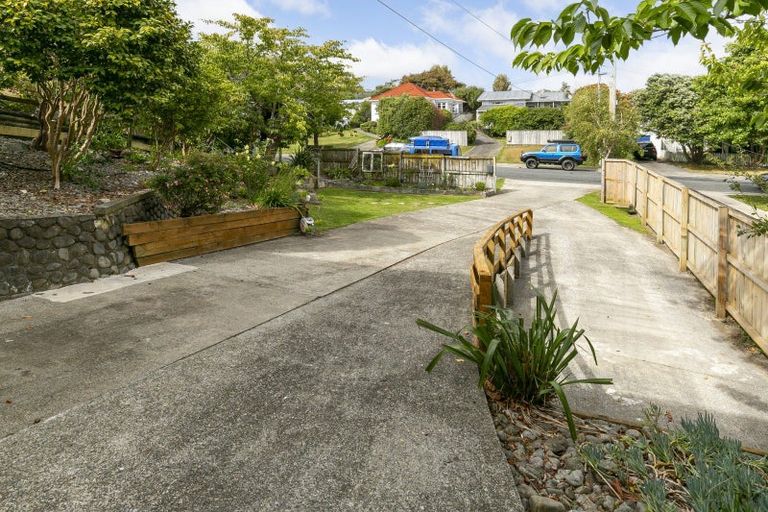 Photo of property in 21 Mclellan Street, Tawa, Wellington, 5028