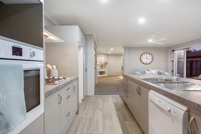 Photo of property in 9 Gibson Place, Papamoa Beach, Papamoa, 3118