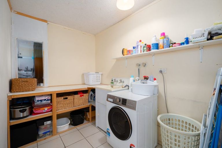 Photo of property in 35 Chilton Drive, Paraparaumu, 5032