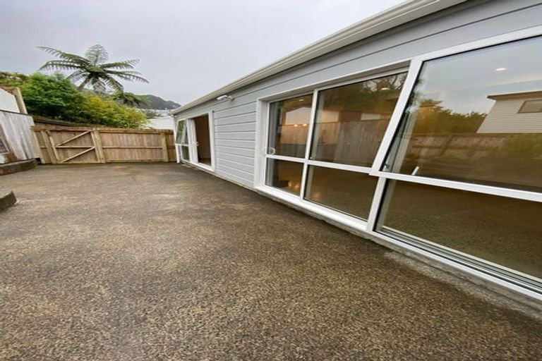 Photo of property in 77 Nottingham Street, Karori, Wellington, 6012