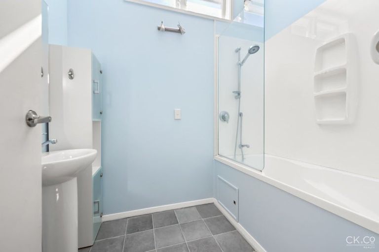 Photo of property in 7 Manor Drive, Stokes Valley, Lower Hutt, 5019