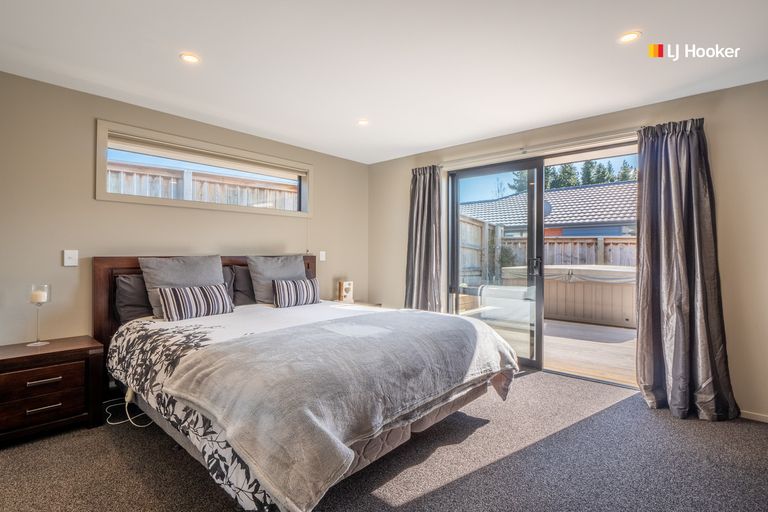 Photo of property in 83 Grandvista Drive, Green Island, Dunedin, 9018