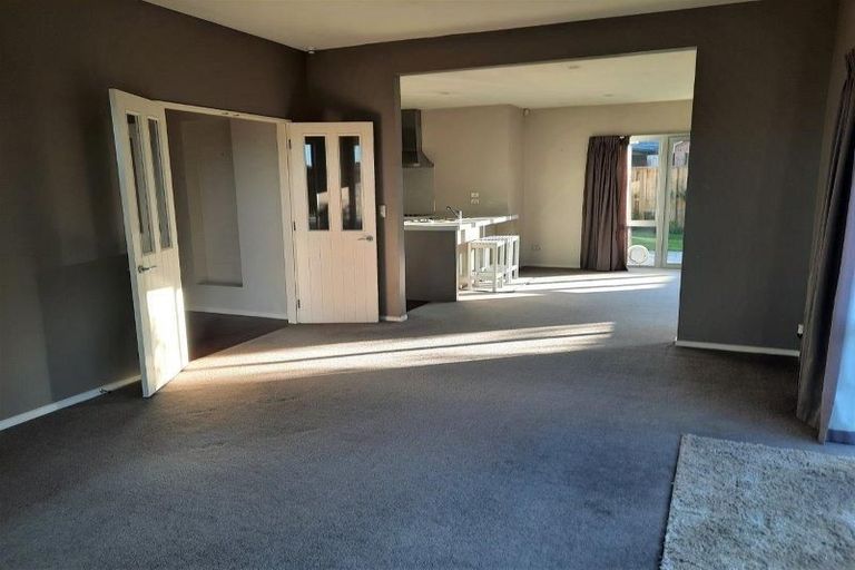 Photo of property in 16 Wagner Crescent, Northwood, Christchurch, 8051