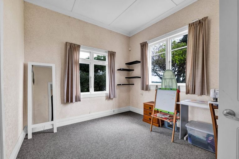 Photo of property in 9 Kaipi Street, Manaia, 4612