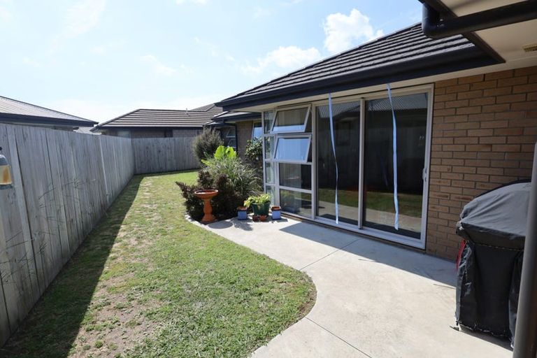 Photo of property in 16 Te Kio Crescent, Papamoa Beach, Papamoa, 3118