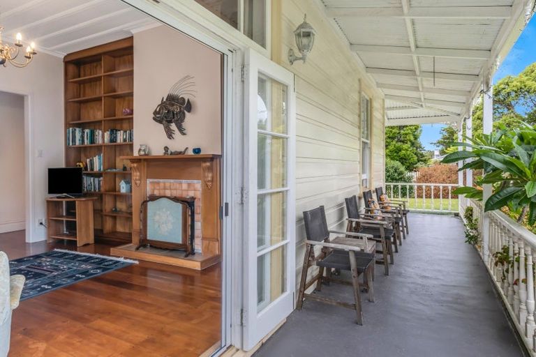 Photo of property in 17 Beresford Street, Russell, 0202