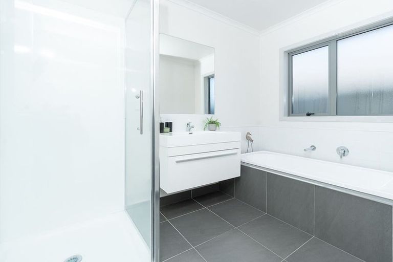 Photo of property in 87 Barrington Drive, Huntington, Hamilton, 3210