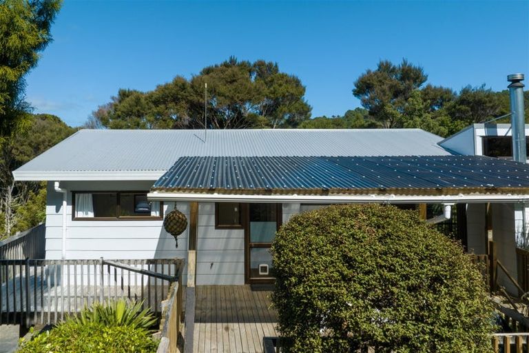 Photo of property in 13 Scoresby Street, Opua, 0200