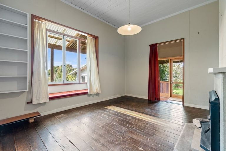 Photo of property in 250 Redoubt Road, Totara Park, Auckland, 2019