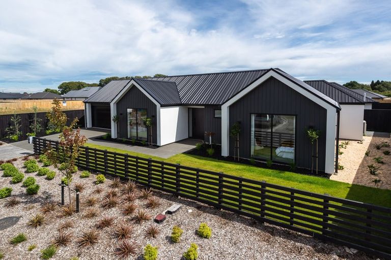 Photo of property in 20 Dray Place, Halswell, Christchurch, 8025