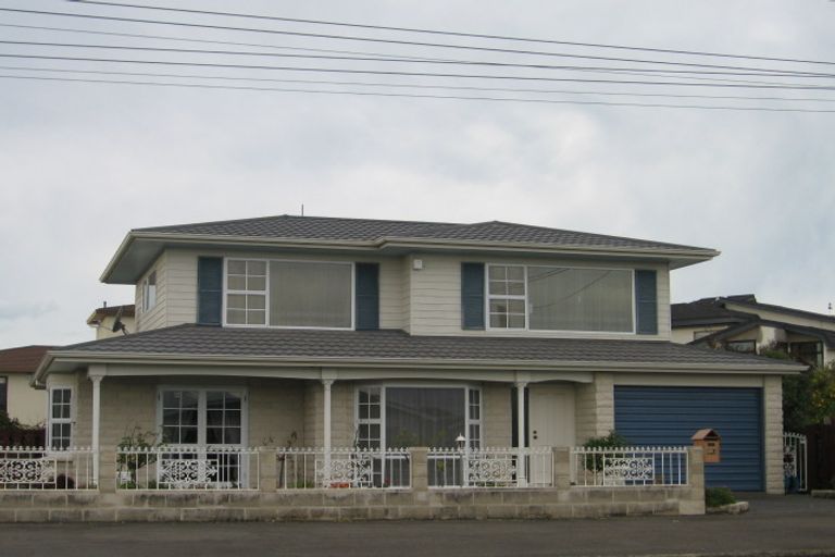 Photo of property in 37 Charles Street, Westshore, Napier, 4110