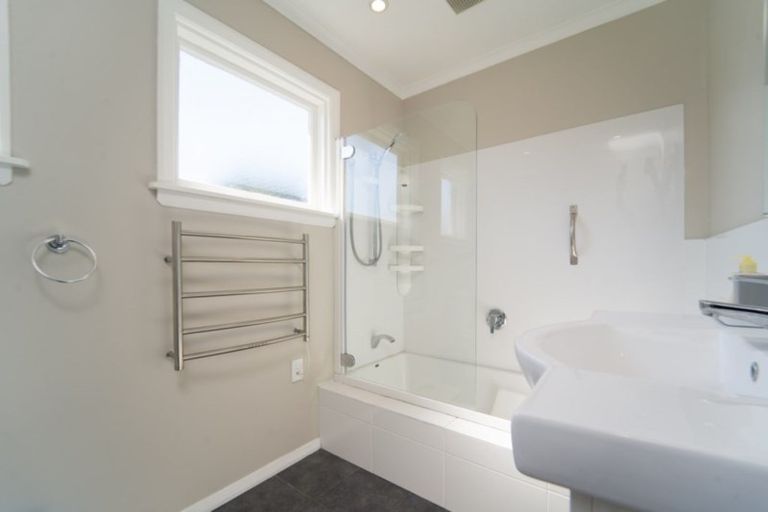 Photo of property in 39 Grey Street, Martinborough, 5711