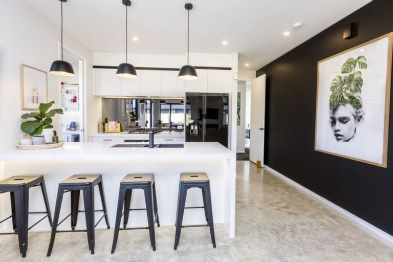 Photo of property in 17 Hopkirk Avenue, Wallaceville, Upper Hutt, 5018