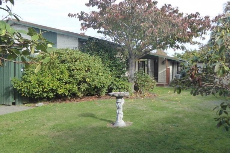 Photo of property in 9 Mulberry Place, Redwood, Christchurch, 8051