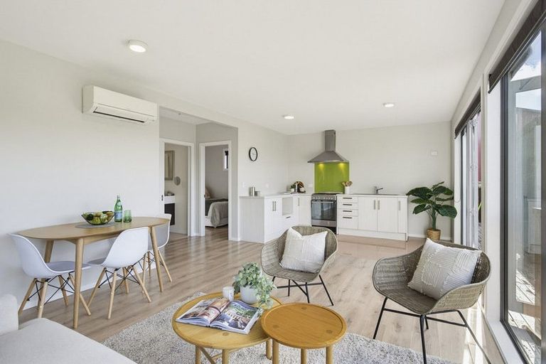 Photo of property in 10 Wineberry Way, Broadmeadows, 6037