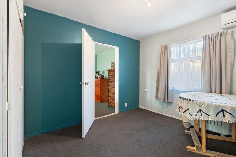 Photo of property in 43 Arcon Drive, Broomfield, Christchurch, 8042