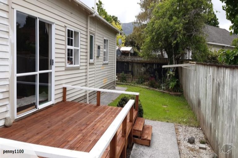 Photo of property in 25a Palmer Crescent, Silverstream, Upper Hutt, 5019