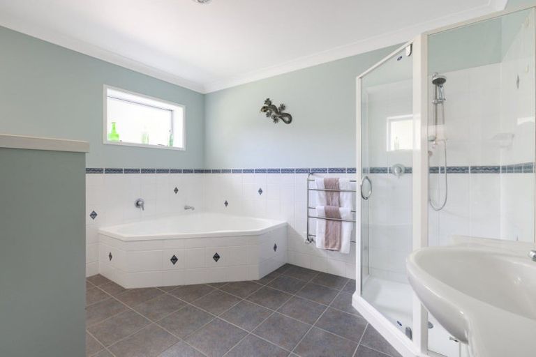 Photo of property in 6 Rowe Road, Ohauiti, Tauranga, 3173