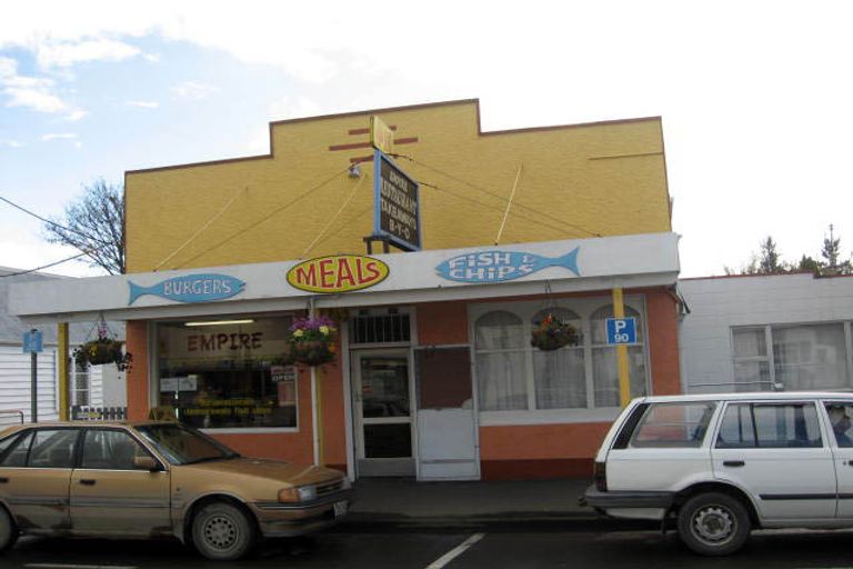 Photo of property in 143 High Street North, Carterton, 5713