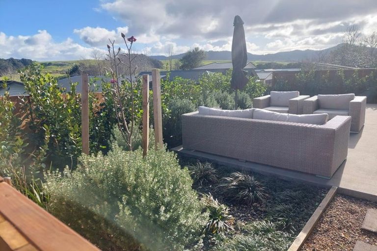 Photo of property in 2 Hikuwai Lane, Warkworth, 0910