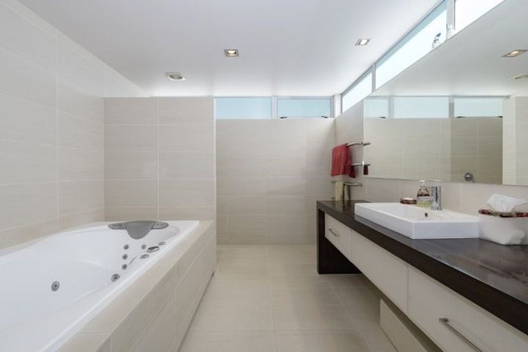 Photo of property in 5a Sixth Avenue, Tauranga, 3110