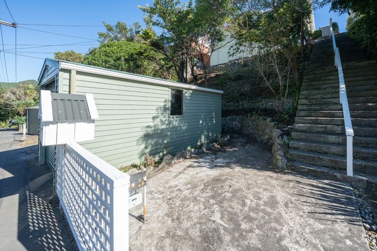 Photo of property in 9 Wavell Street, Karori, Wellington, 6012
