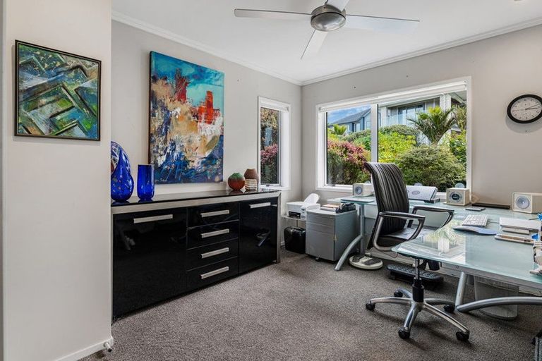 Photo of property in 2 Bella Vista Drive, Gulf Harbour, Whangaparaoa, 0930