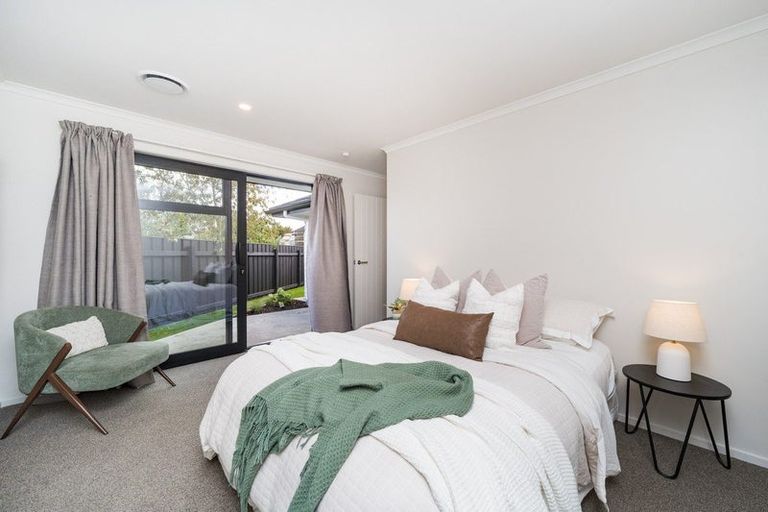 Photo of property in 4b Ayr Place, Hokowhitu, Palmerston North, 4410