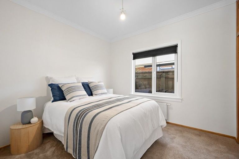 Photo of property in 283 Muritai Road, Eastbourne, Lower Hutt, 5013