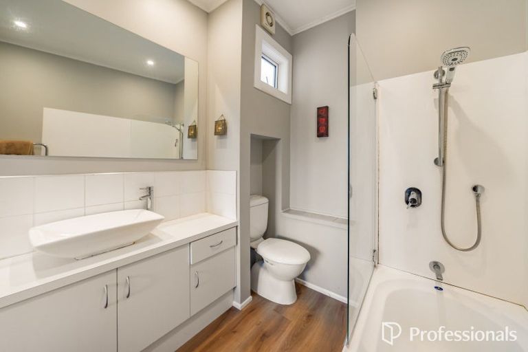 Photo of property in 42 Korokoro Road, Korokoro, Lower Hutt, 5012