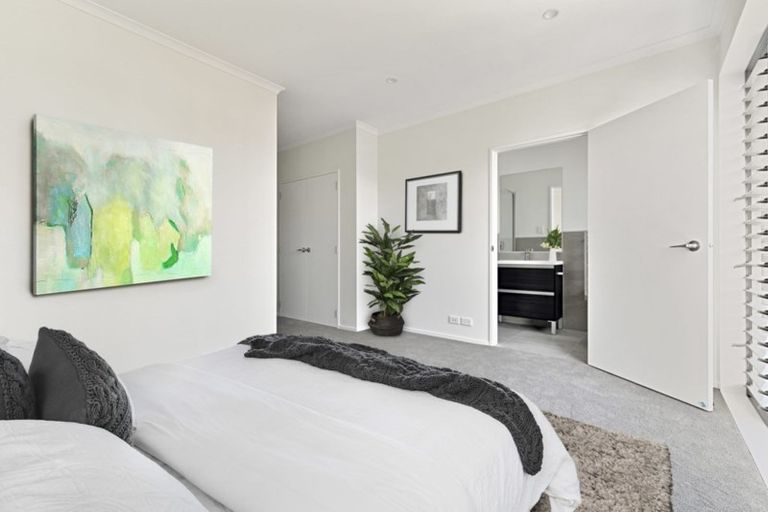 Photo of property in 30 Wallace Road, Hobsonville, Auckland, 0616