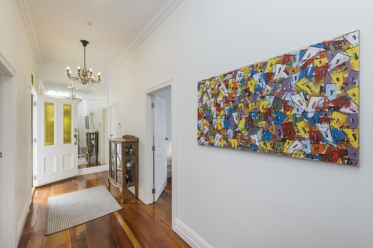 Photo of property in 232 Victoria Avenue, Hokowhitu, Palmerston North, 4410