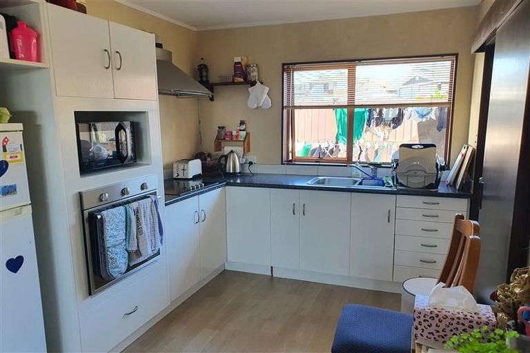 Photo of property in 3/151 Astley Avenue, New Lynn, Auckland, 0600