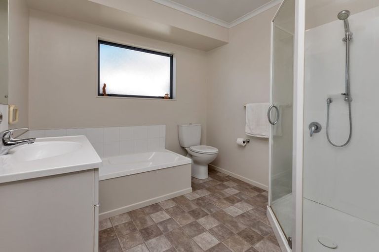 Photo of property in 24 Tamure Place, Ruakaka, 0116
