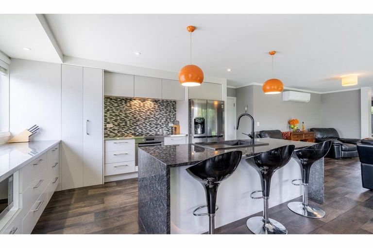 Photo of property in 9 Charles Street, Grasmere, Invercargill, 9810