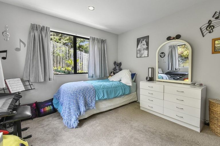 Photo of property in 31 Aldon Lane, The Gardens, Auckland, 2105