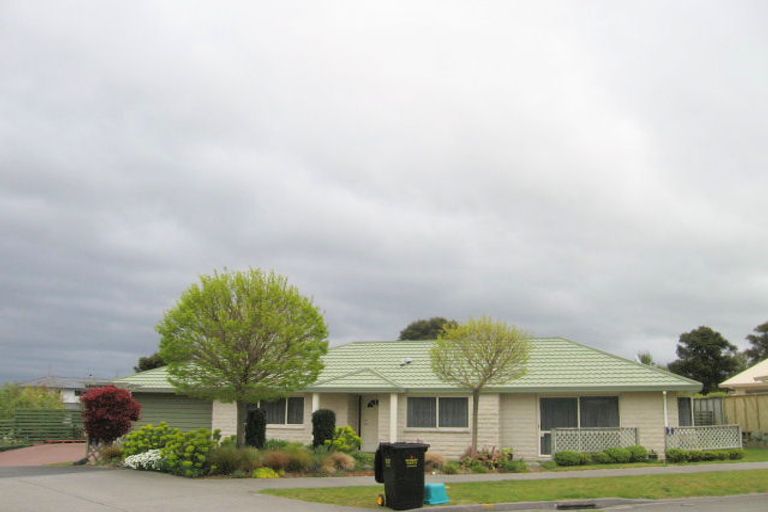 Photo of property in 2/24 Robinson Terrace, Rangatira Park, Taupo, 3330