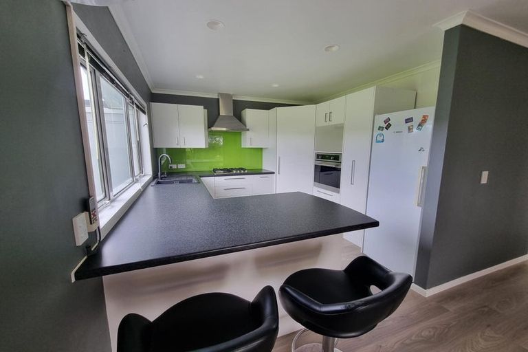 Photo of property in 21 Mcnaughten Road, Karioitahi, Waiuku, 2683