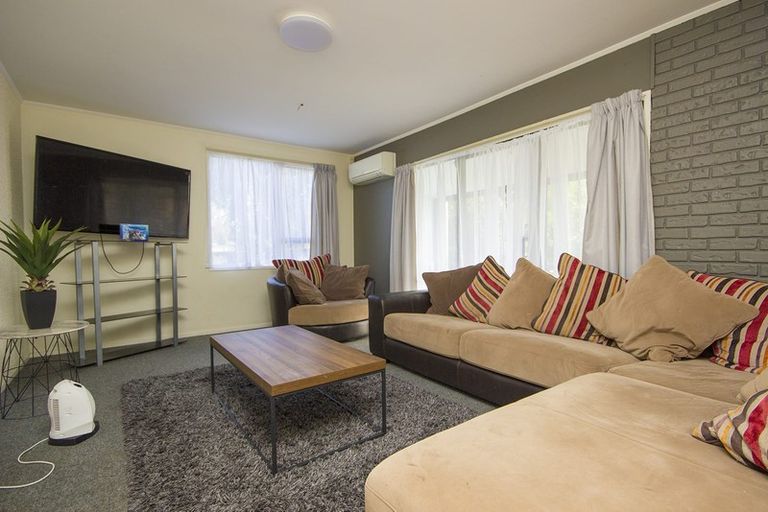 Photo of property in 25 Balloch Street, Randwick Park, Auckland, 2105