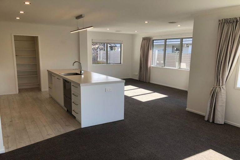 Photo of property in 4 Shipton Court, Lower Shotover, Queenstown, 9304