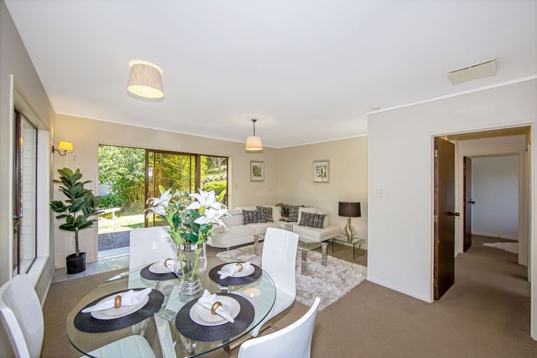 Photo of property in 2/36 Greendale Spur, Glenfield, Auckland, 0629
