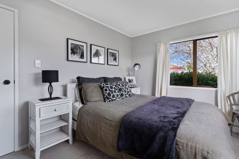 Photo of property in 1/72 Hyperion Drive, Randwick Park, Auckland, 2105