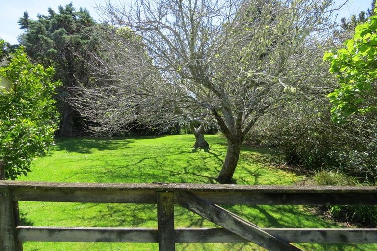 Photo of property in 2 Ara Kohekohe, Te Kouma, Coromandel, 3581