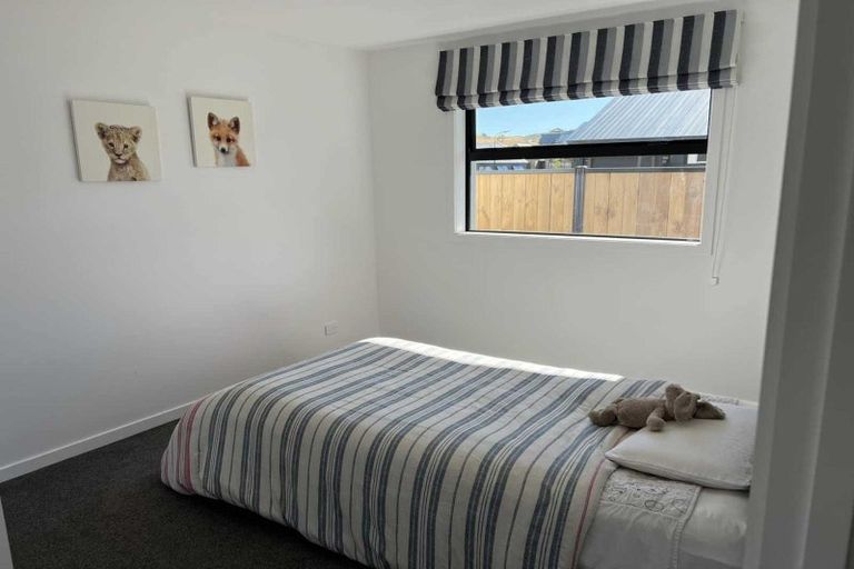 Photo of property in 32 Cheviot Street, Jacks Point, 9371