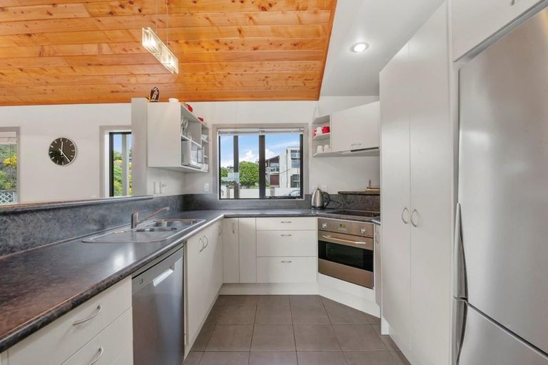 Photo of property in 1 The Moorings, Two Mile Bay, Taupo, 3330