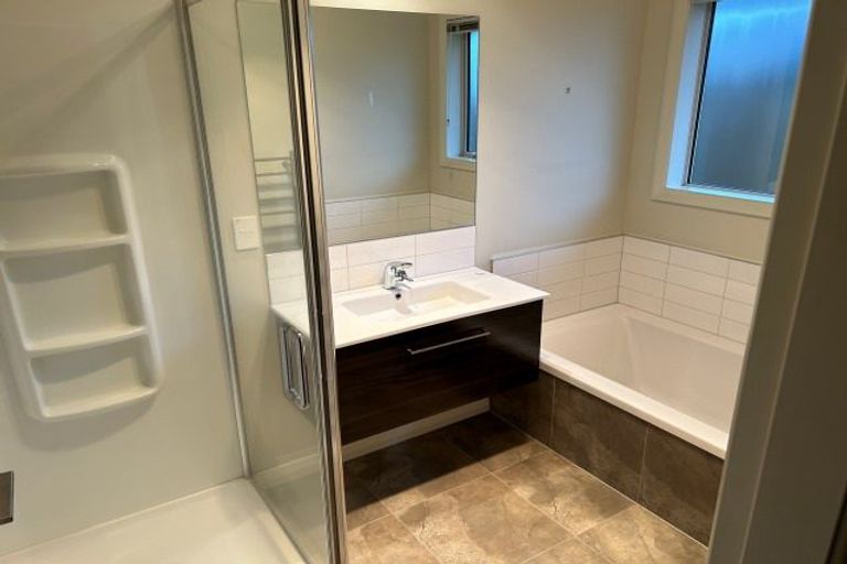 Photo of property in 17 Saltwood Lane, Bethlehem, Tauranga, 3110